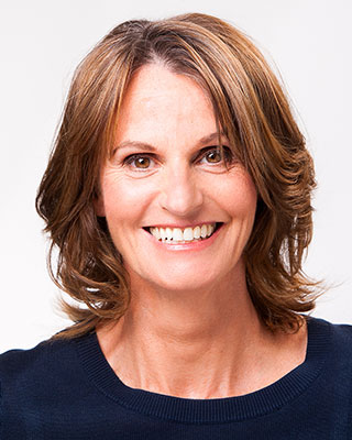 Gwyneth Strong